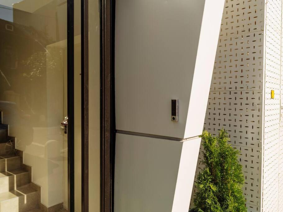 Central 5 Apartment - New Building & Parking Bucarest Exterior foto